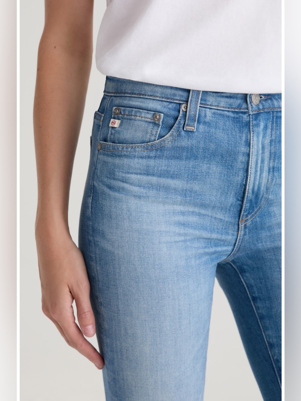 NWOT AG Farrah Mid Rise Bootcut Jeans (18 Years Bisou) size 29x32 - Picture 7 of 7